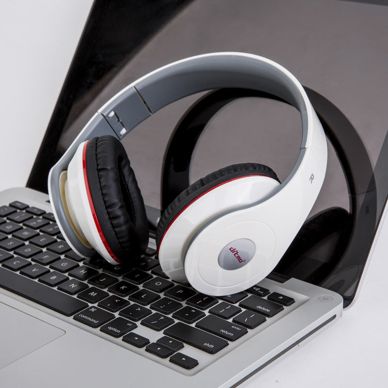 Wired Stereo Headphones with Microphone